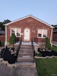 400 Kingston Dr, Saint Louis, MO, 63125