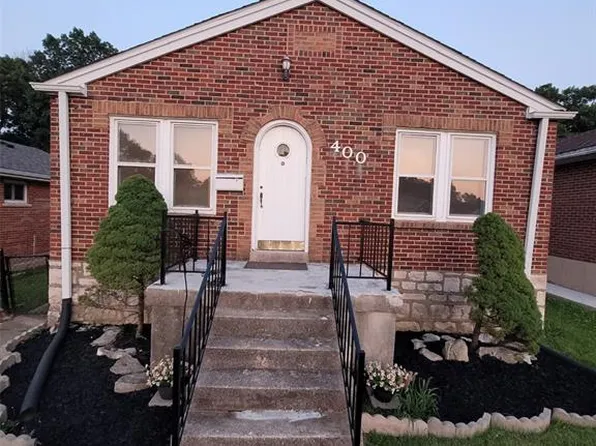 400 Kingston Dr, Saint Louis, MO 63125