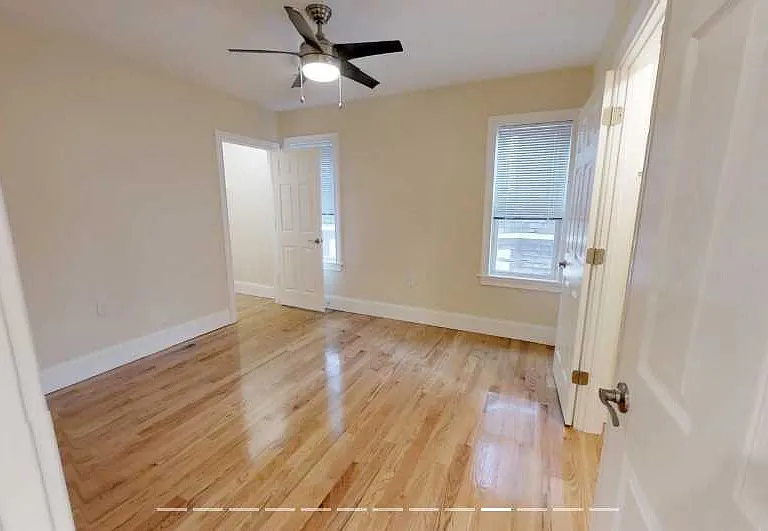 Cambridgepark Dr — Photo 8