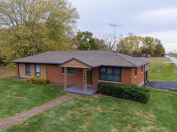 3rd image of 17053 Lakeside Dr