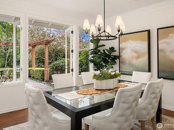 5th image of 838 Evergreen Point Road