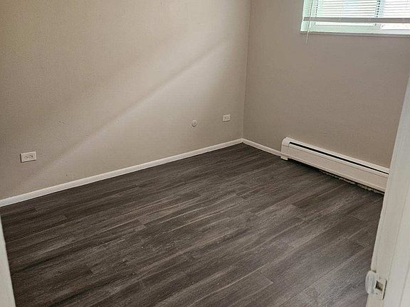 2nd image of 1345 Yosemite St #305
