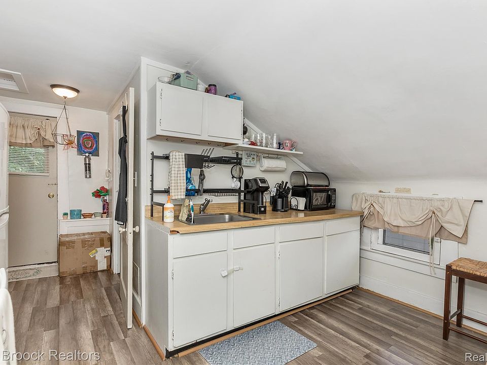 401 Pingree Blvd, photo 16