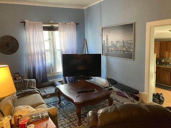 2nd image of 1023 N Seminary Ave APT 5