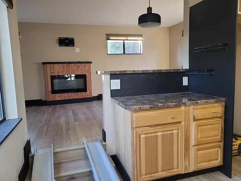 727 Lookout Mountain Rd #B — Photo 6