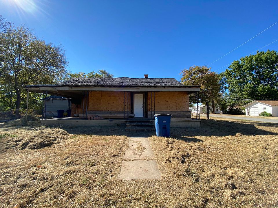 301 S Cherokee St, Locust Grove, OK 74352 MLS 242066 Zillow