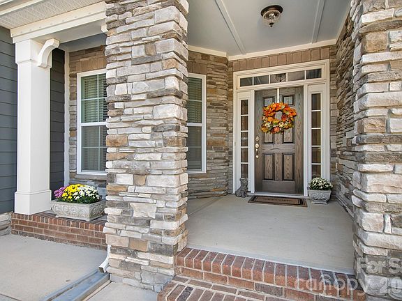 5th image of 12602 Old Westbury Dr