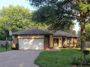 706 Sullivan Dr, Mulvane, KS 67110