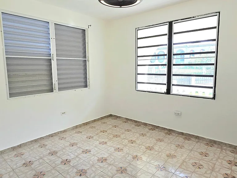 Carr #2 Urb. Villa Avelina — Photo 16