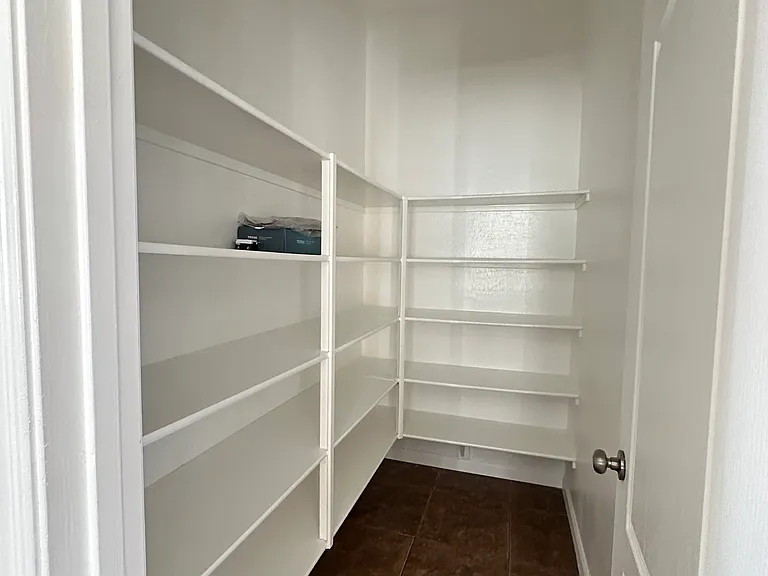 791 E Powell Way — Photo 10