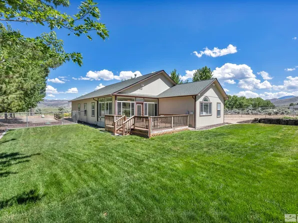 114813 Us Highway 395, Topaz, CA 96133