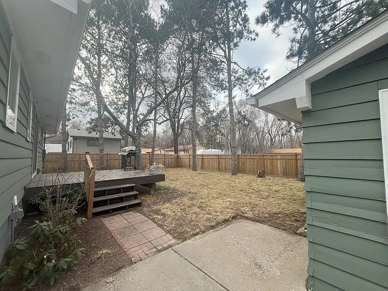 2451 Sherwood Rd — Photo 11