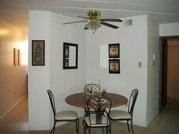 4th image of 218 N Shenandoah Dr APT 304