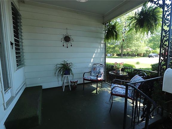 2nd image of 1036 E Northland Dr