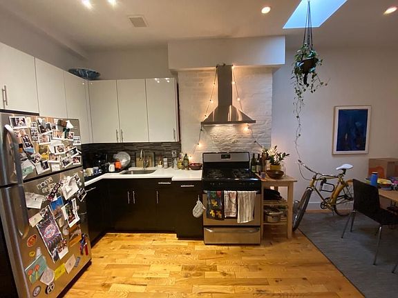 4th image of 228 Tompkins Ave #3