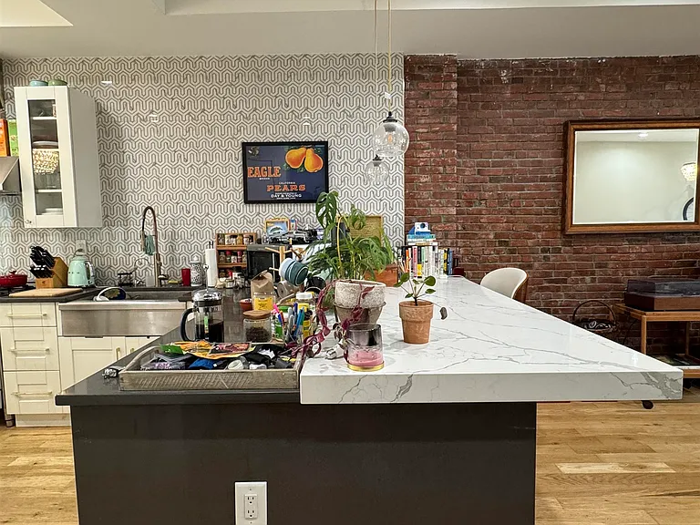 164 Harrison Ave #2 — Photo 6