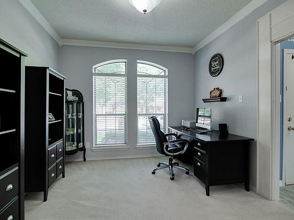 4th image of 7812 Hidden Oaks Dr