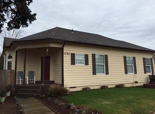 1180 N 16th St, Cottage Grove, OR 97424