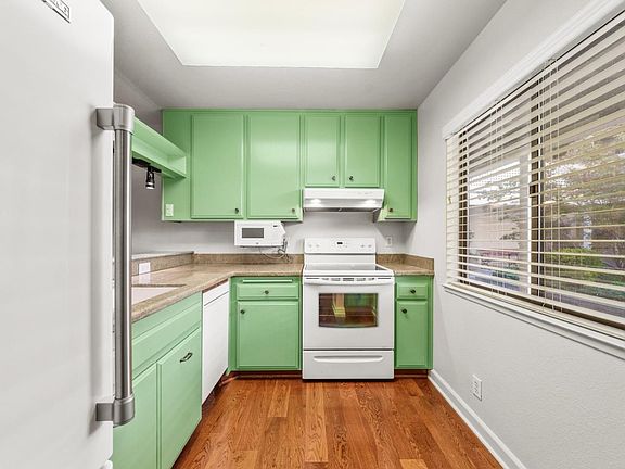 3rd image of 453 Alberto Way Unit D159