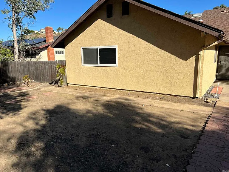 1282 Whitsett Dr — Photo 26
