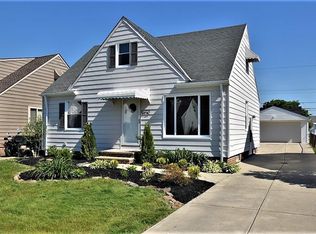 13721 Maple Leaf Dr, Garfield Heights, OH 44125