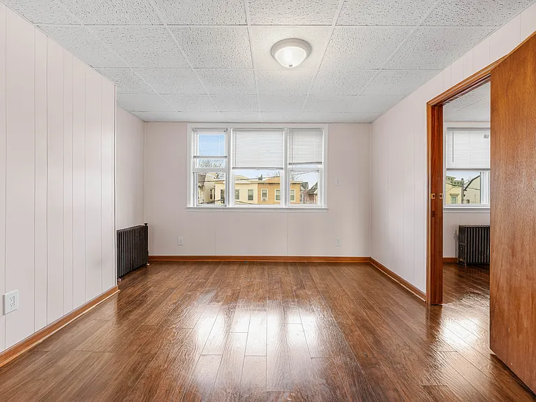 37 Pearsall Ave #2 — Photo 2
