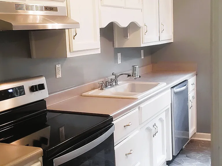 5855 Mockingbird Ln — Photo 10