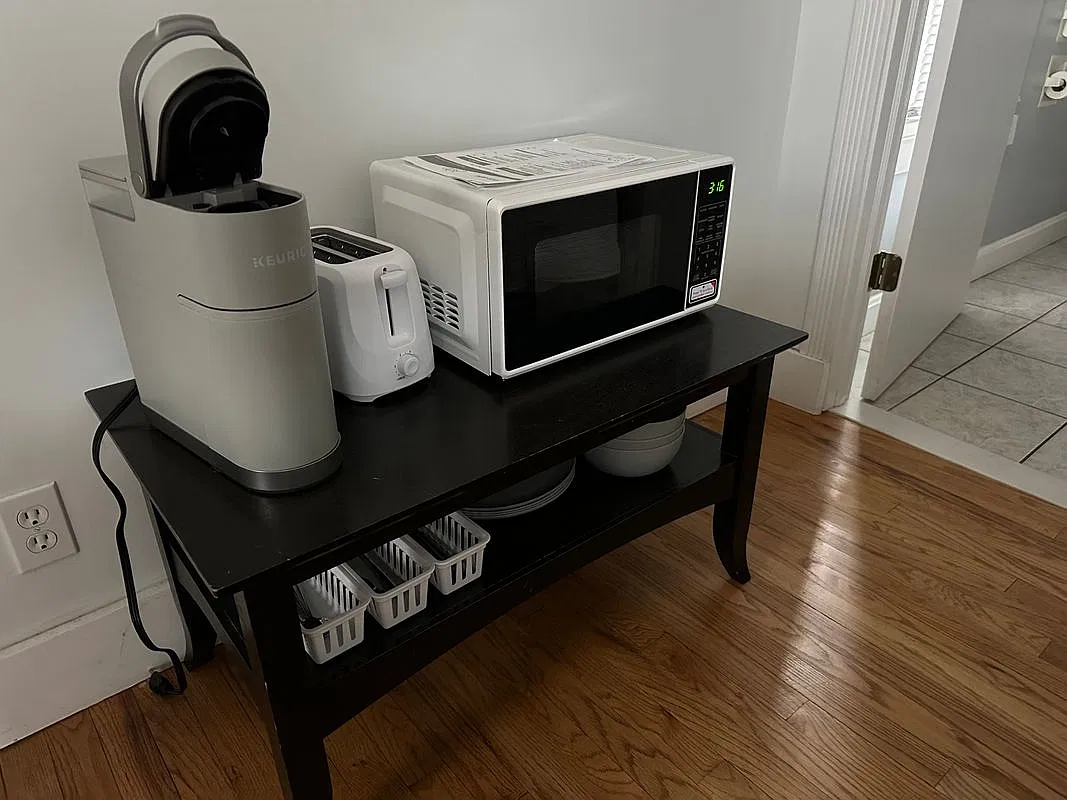 Studio, 1.0 bath, 287 sqft, $700 — Photo 4
