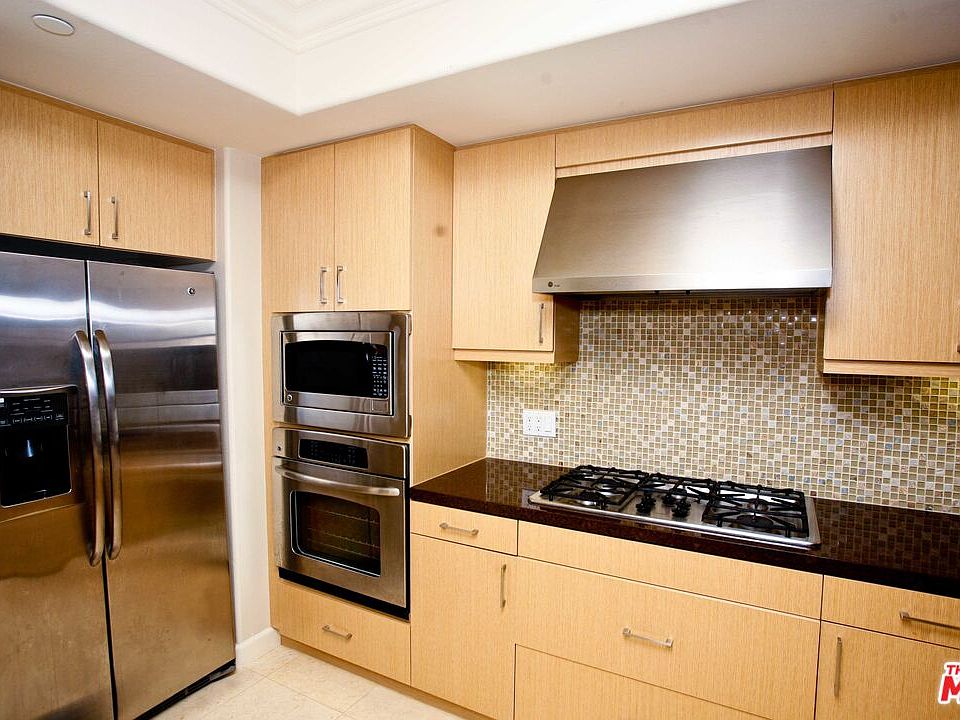 1st image of 311 S Gramercy Pl Unit 205
