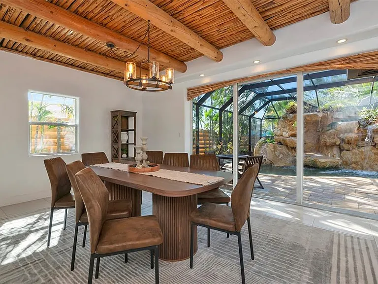 681 Avenida De Mayo — Photo 13