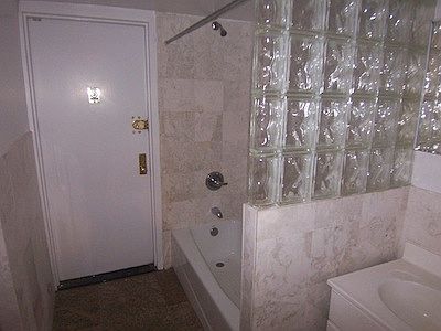 3rd image of 15 W 96th St APT 2