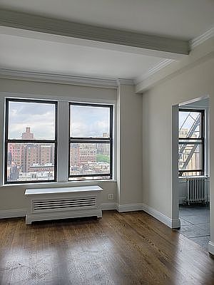 2nd image of 211 W 106th St APT 15D