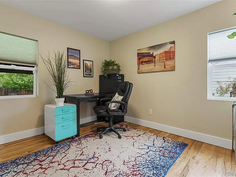 Upstairs Bedroom/Office Space