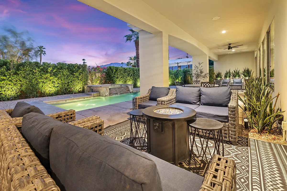 Building Photo - 77939 Desert Dr