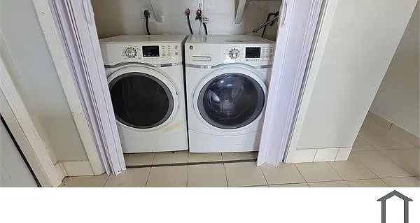 3 bed, 959 sqft, $2,400 — Photo 3
