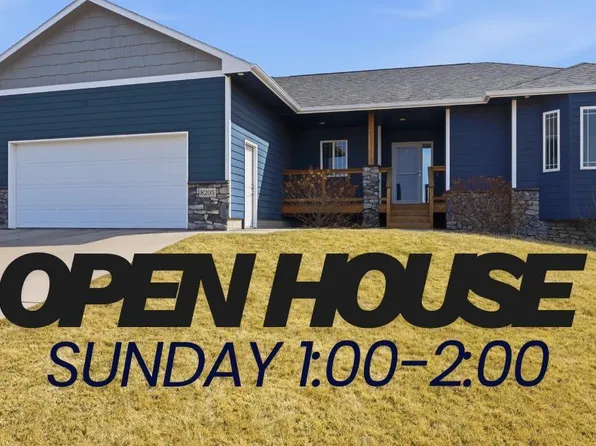 8205 E Willow Leaf St, Sioux Falls, SD 57110