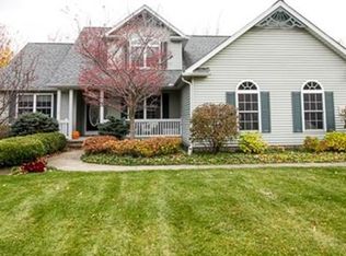 140 Huntington Woods Dr, Madison, OH 44057