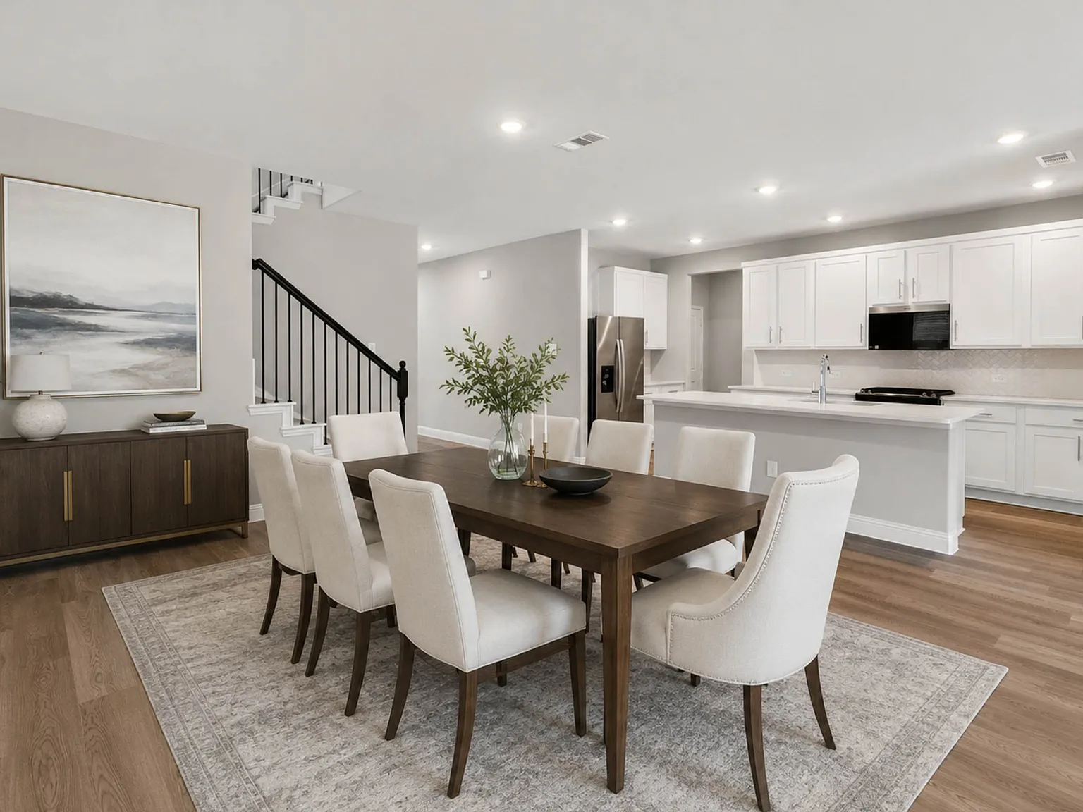 4 bed, 3.5 bath, 3560 sqft, $2,990 — Photo 4