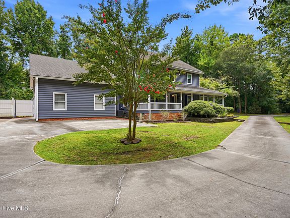2nd image of 305 Grovediere Lane
