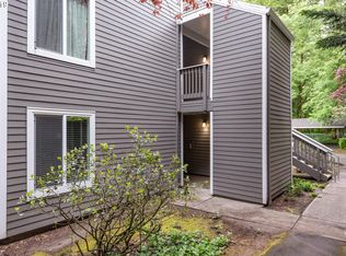 4647 Lakeview Blvd #D1, Lake Oswego, OR 97035