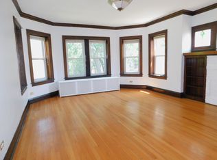 1322 Dewey Ave #C, Evanston, IL 60201