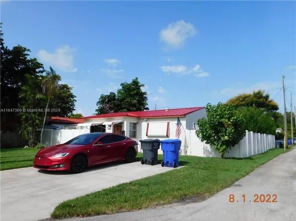 1815 N 27th Ave, Hollywood, FL 33020