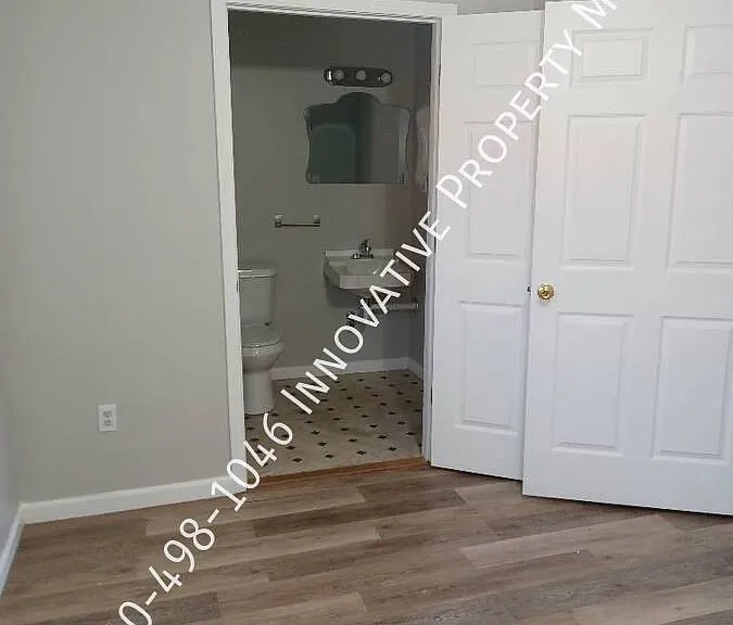 7351 N Dort Hwy #3 — Photo 16
