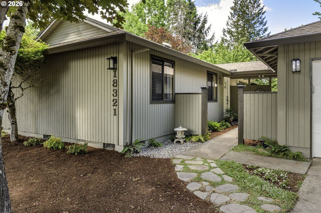 18321 SW Jann Dr, Beaverton, OR - View 2