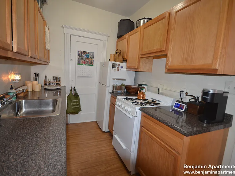 235 Park Dr #25 — Photo 5