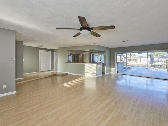 5th image of 6334 Cottonwood Ln