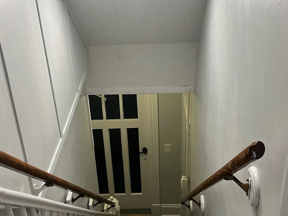 130 Perkins Ave #3