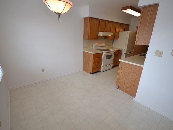 5th image of 3001 E Chestnut Ave #44