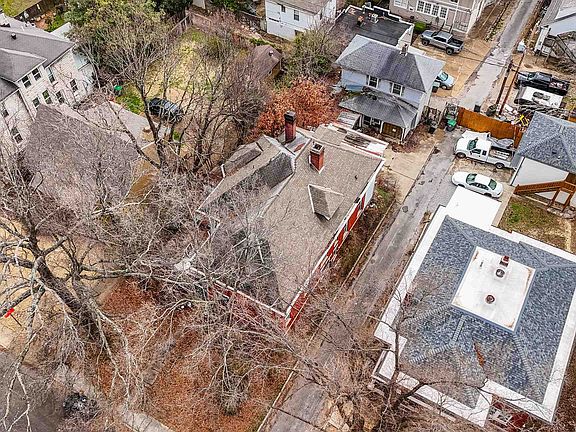 4th image of 1291 Carr Ave