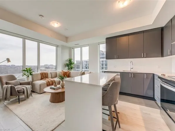 3220 William Coltson Ave #706, Oakville, ON L6H 7X9